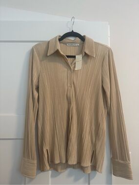 Abercrombie and Fitch satin pleated button down blouse